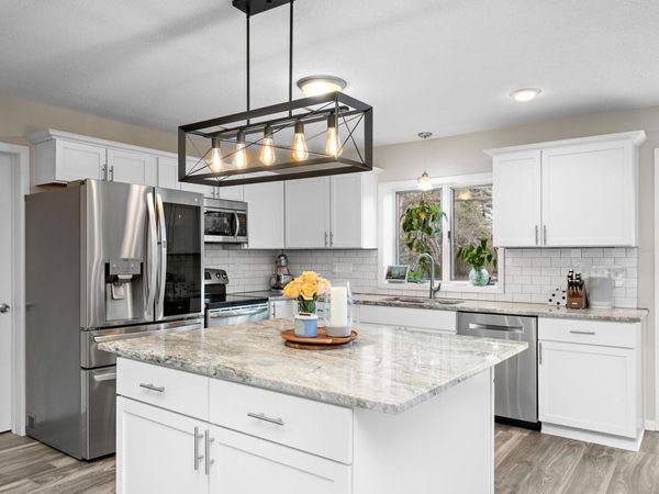 5249 W 95th Street, Bloomington, MN 55437