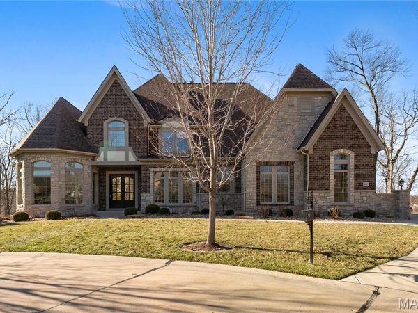 1401 Fox Hill Farms Court, Chesterfield, MO 63005