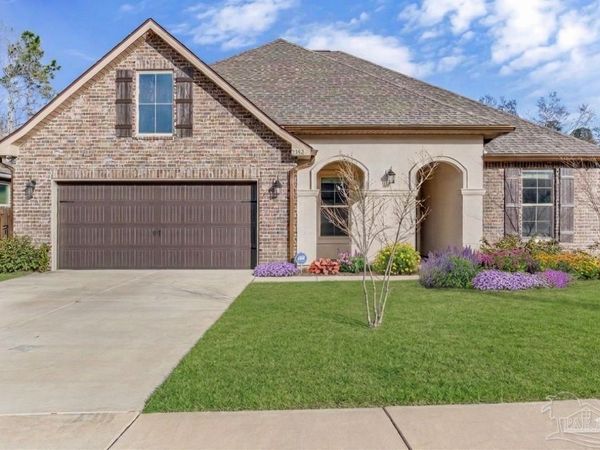 3042 Mountain Laurel Tr, Cantonment, FL 32533