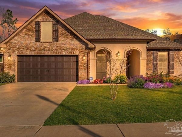 3042 Mountain Laurel Tr, Cantonment, FL 32533