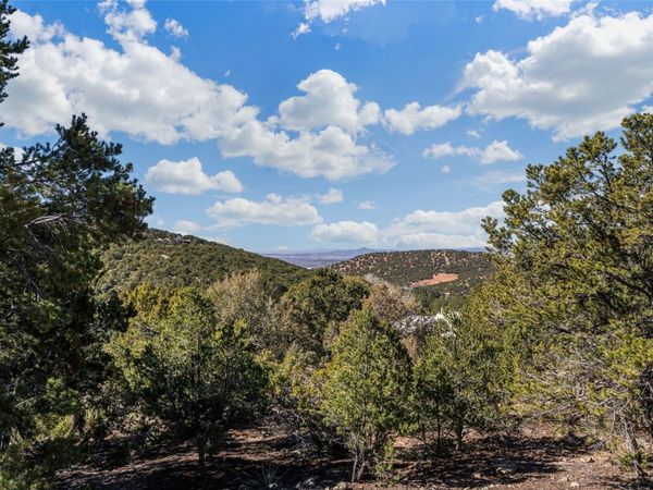 3300 El Paseo, Santa Fe, NM 87501