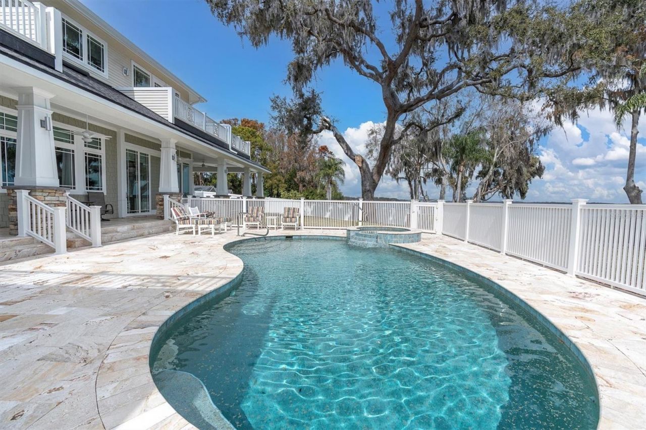 4650 Ridge View Road , Palm Harbor, FL 34684 Photo