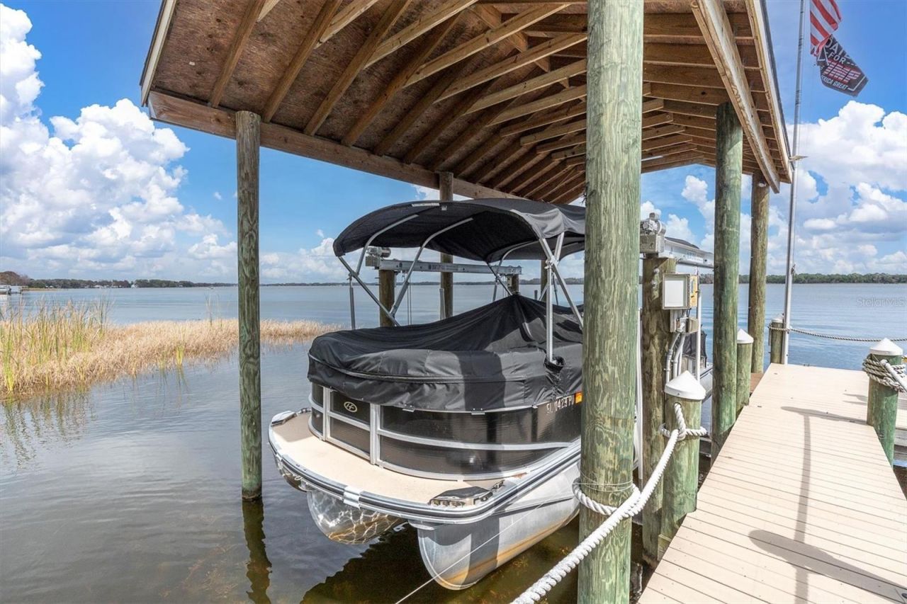 4650 Ridge View Road , Palm Harbor, FL 34684 Photo