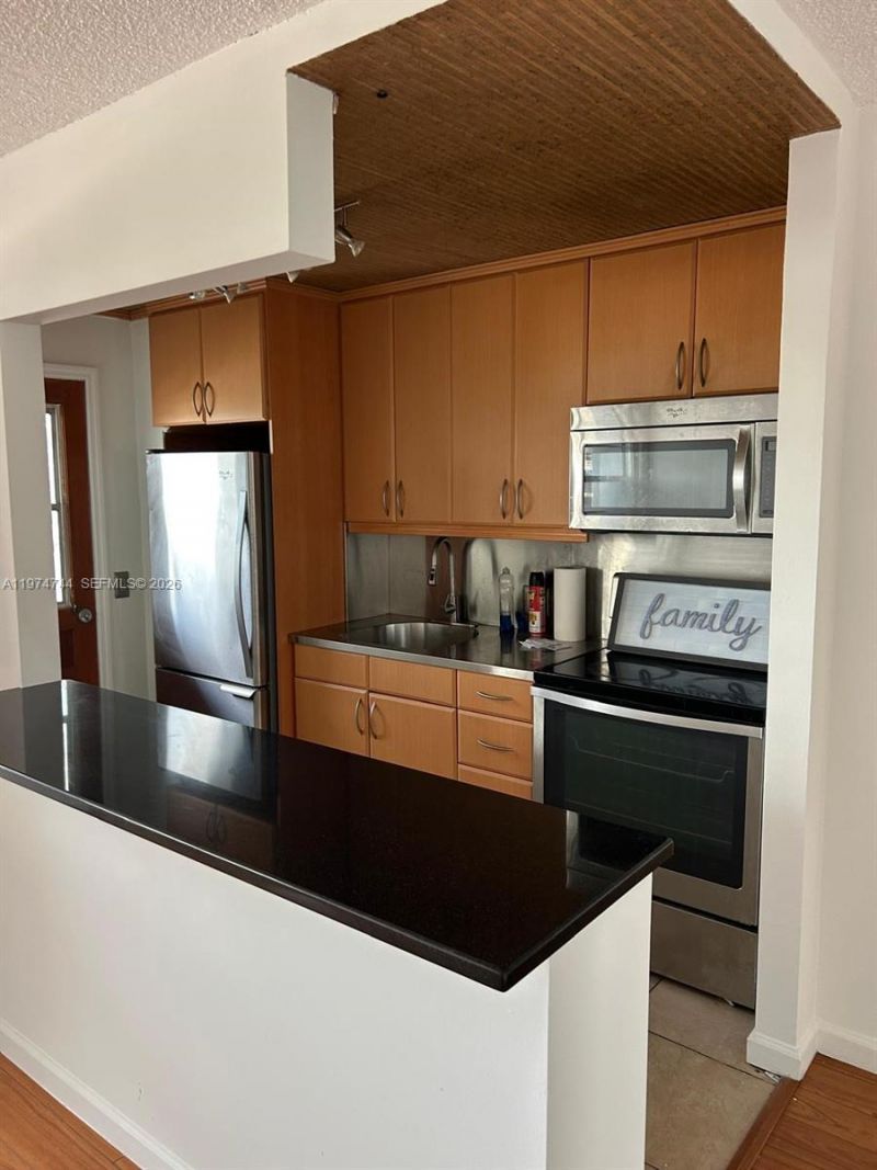 7904 West Dr , Unit 508, North Bay Village, FL 33141 Photo