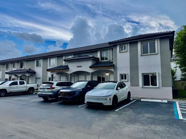 5605 NW 109th Ave, Unit 76, Doral, FL 33178