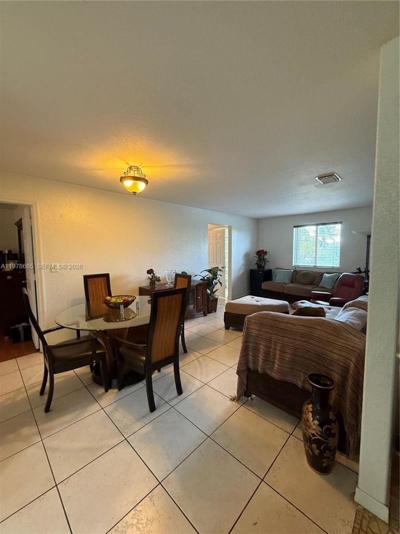 5605 NW 109th Ave, Unit 76, Doral, FL 33178 Photo