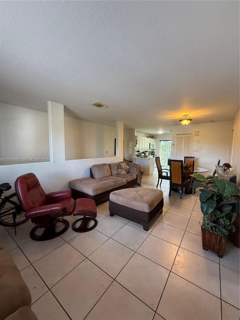 5605 NW 109th Ave, Unit 76, Doral, FL 33178 Photo