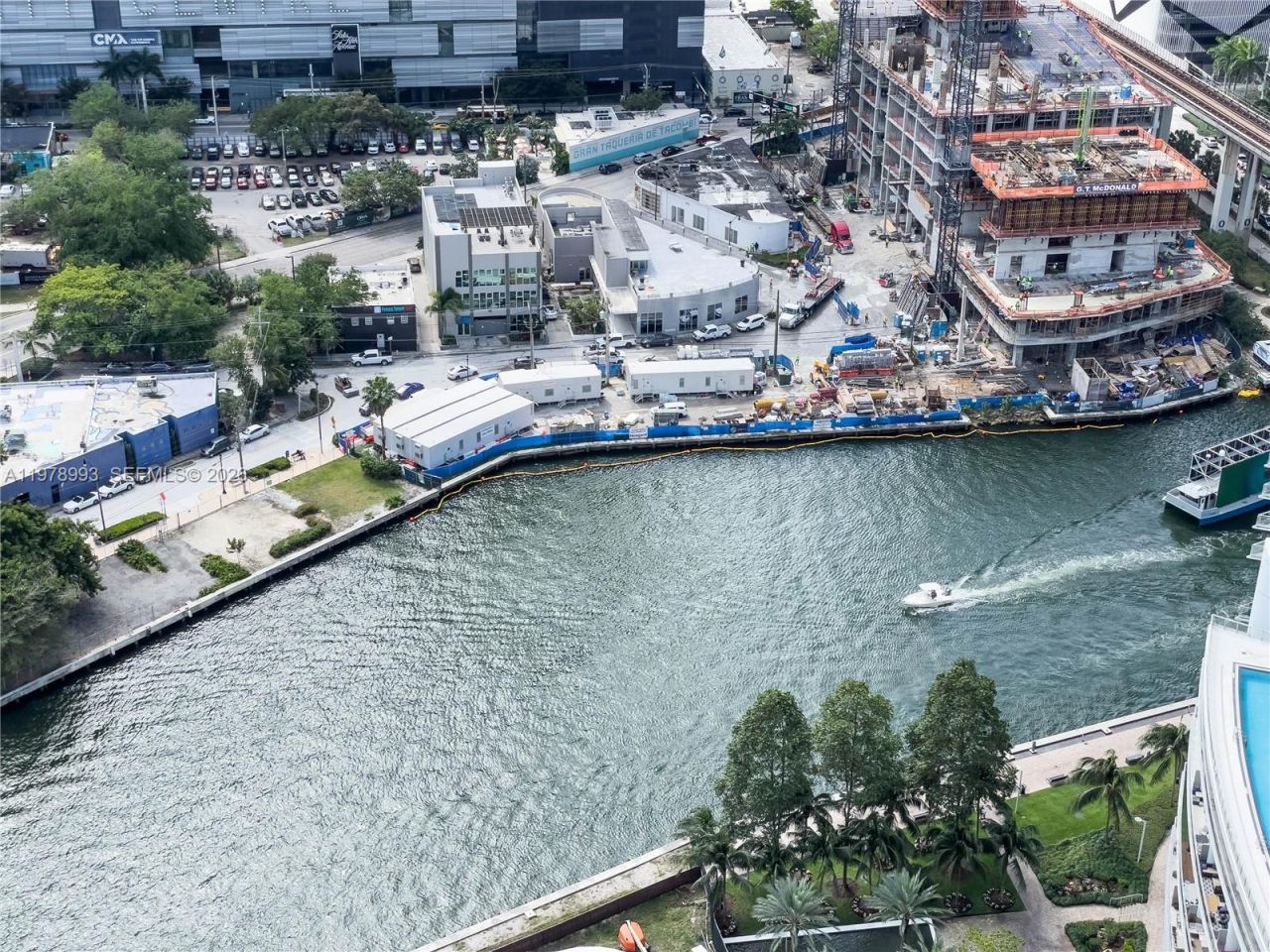 350 S Miami Ave , Unit 3910, Miami, FL 33130 Photo