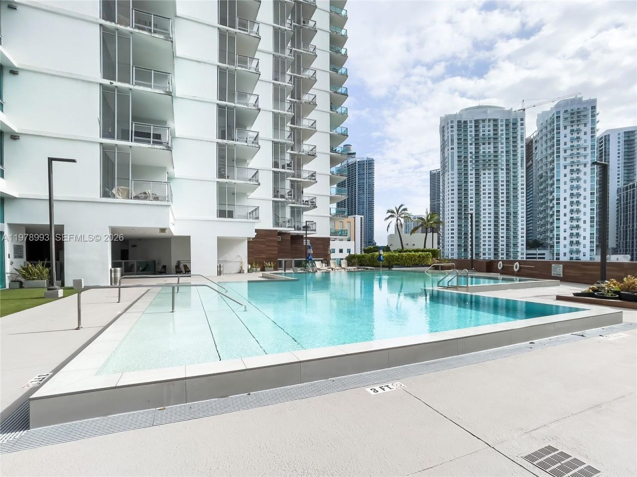 350 S Miami Ave , Unit 3910, Miami, FL 33130 Photo