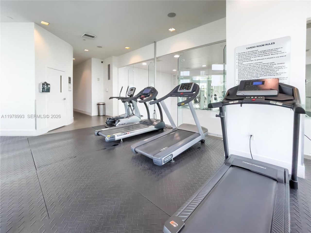 350 S Miami Ave , Unit 3910, Miami, FL 33130 Photo