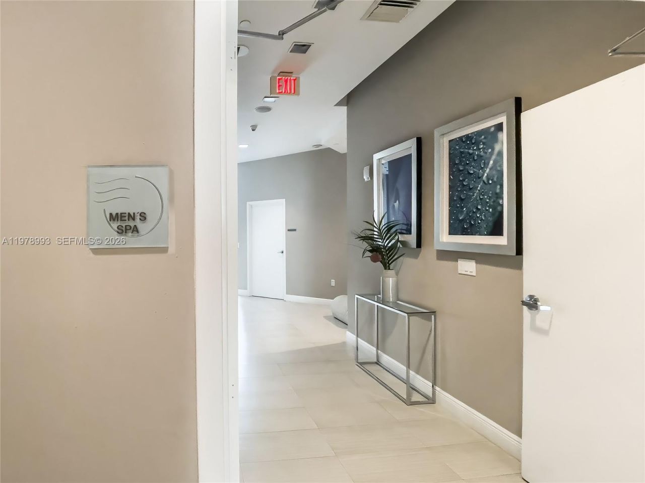 350 S Miami Ave , Unit 3910, Miami, FL 33130 Photo