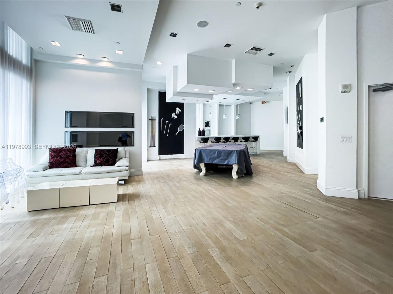 350 S Miami Ave , Unit 3910, Miami, FL 33130 Photo