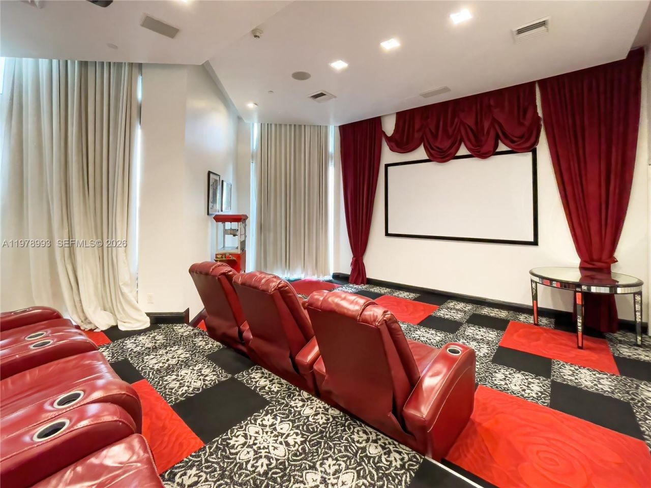 350 S Miami Ave , Unit 3910, Miami, FL 33130 Photo