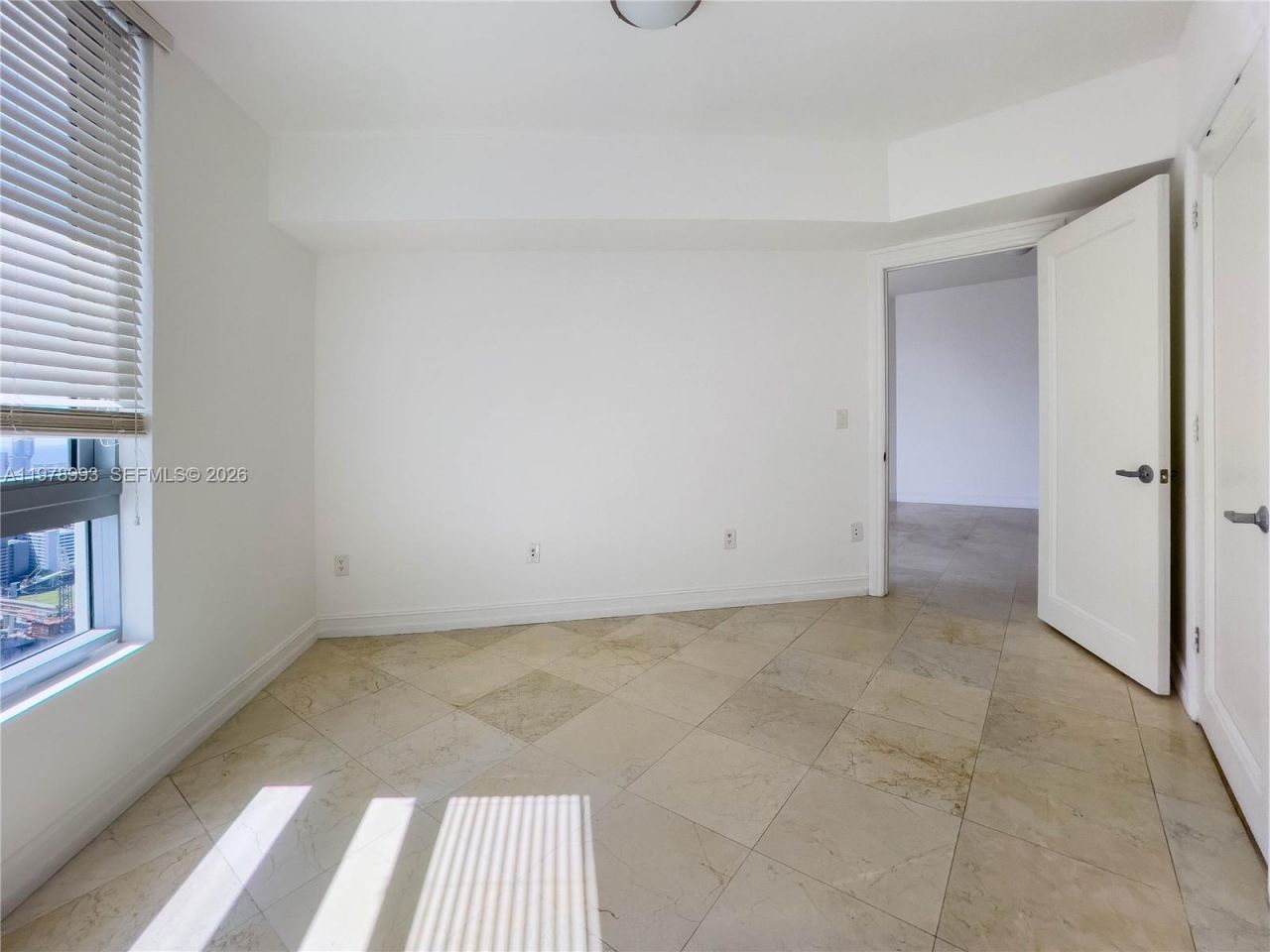 350 S Miami Ave , Unit 3910, Miami, FL 33130 Photo