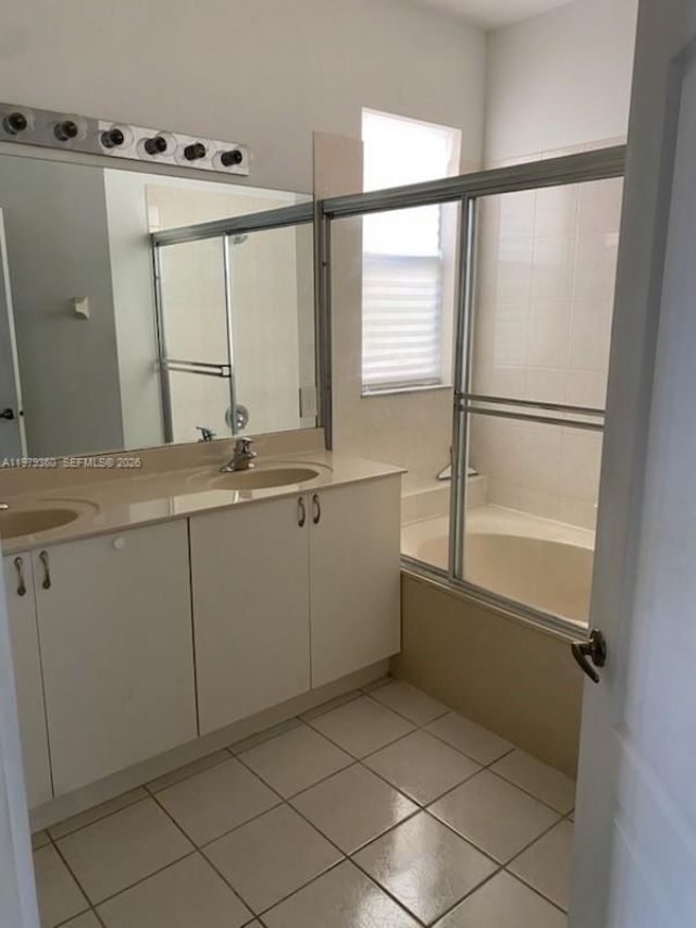 3760 NE 9th Ct , Homestead, FL 33033 Photo