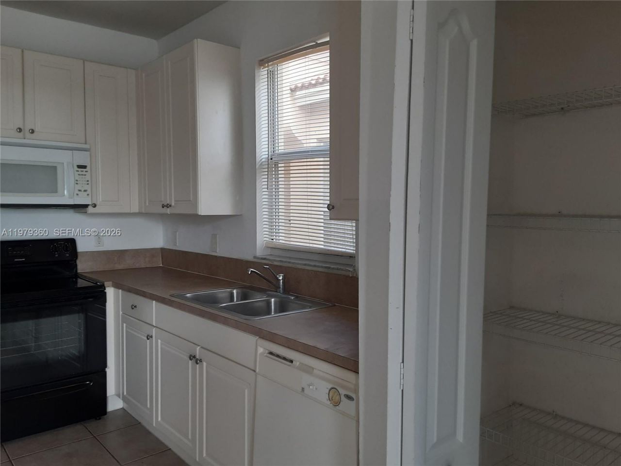 3760 NE 9th Ct , Homestead, FL 33033 Photo