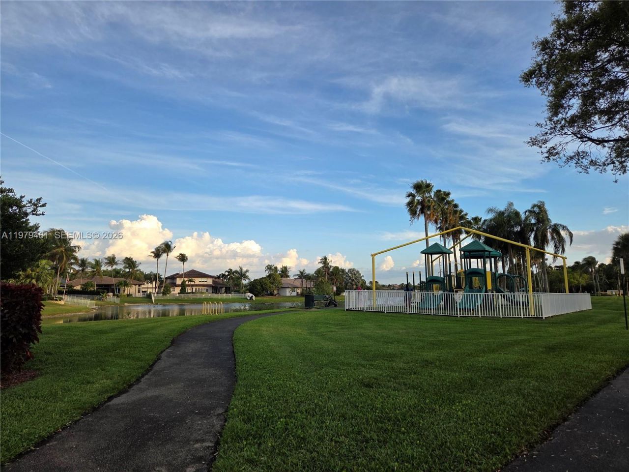 17594 SW 12th St, Pembroke Pines, FL 33029 Photo