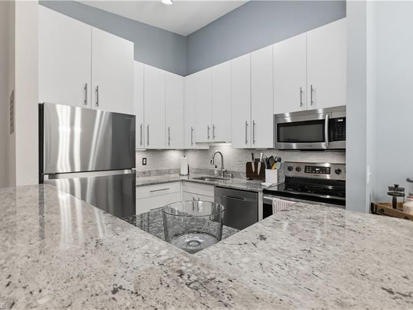14861 Summerlin Woods DR, Unit 6, FORT MYERS, FL 33919