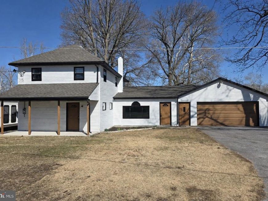 303 York Road, New Cumberland, PA 17070 Main Photo