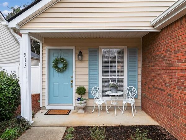 513 Stanford Place, Woodstock, GA 30188