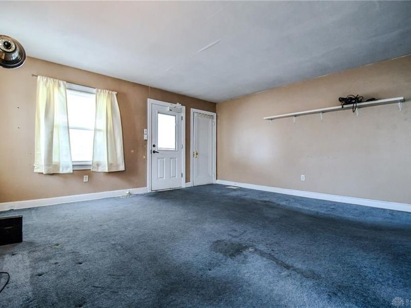 106 E Hebble Avenue, Fairborn, OH 45324 Photo 10