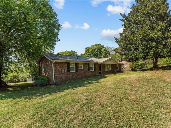 205 Bellview Dr , Mount Pleasant, TN 38474