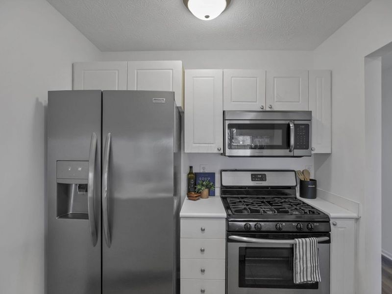 4641 Athalia Drive, Unit 18b, Columbus, OH 43228 Photo 17