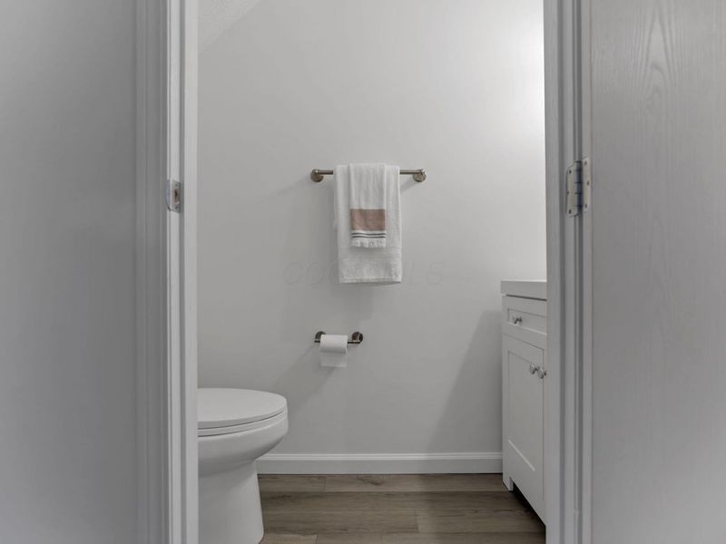 4641 Athalia Drive, Unit 18b, Columbus, OH 43228 Photo 22