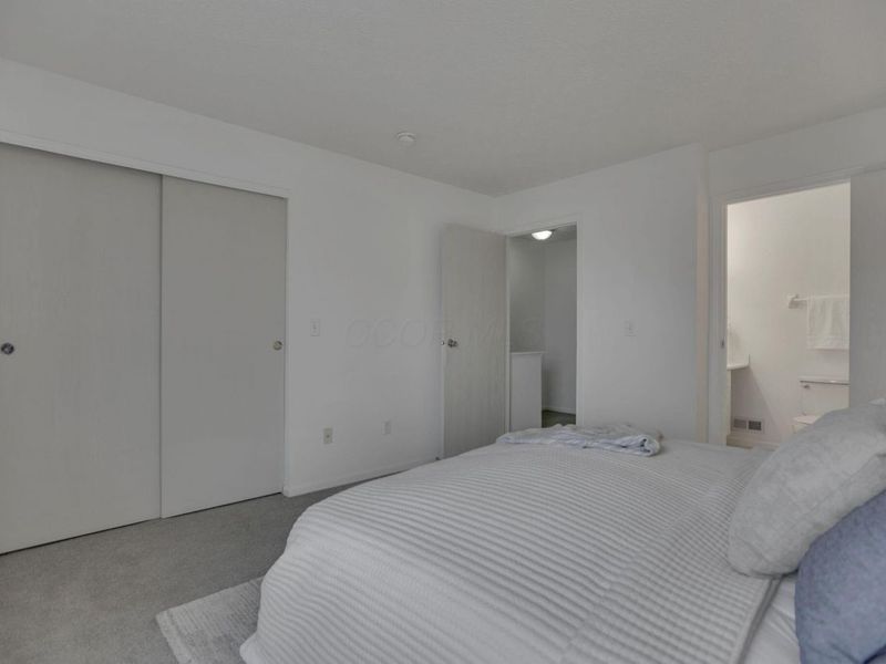 4641 Athalia Drive, Unit 18b, Columbus, OH 43228 Photo 25