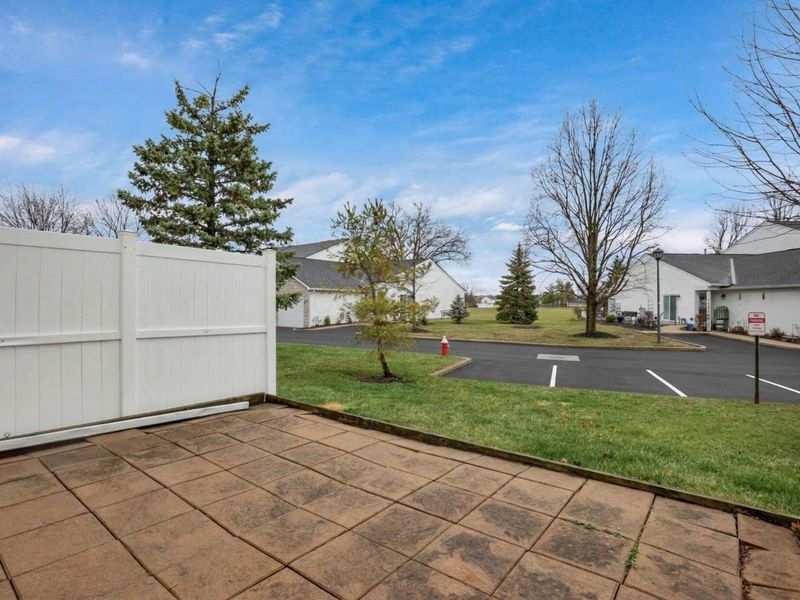 4641 Athalia Drive, Unit 18b, Columbus, OH 43228 Photo 35