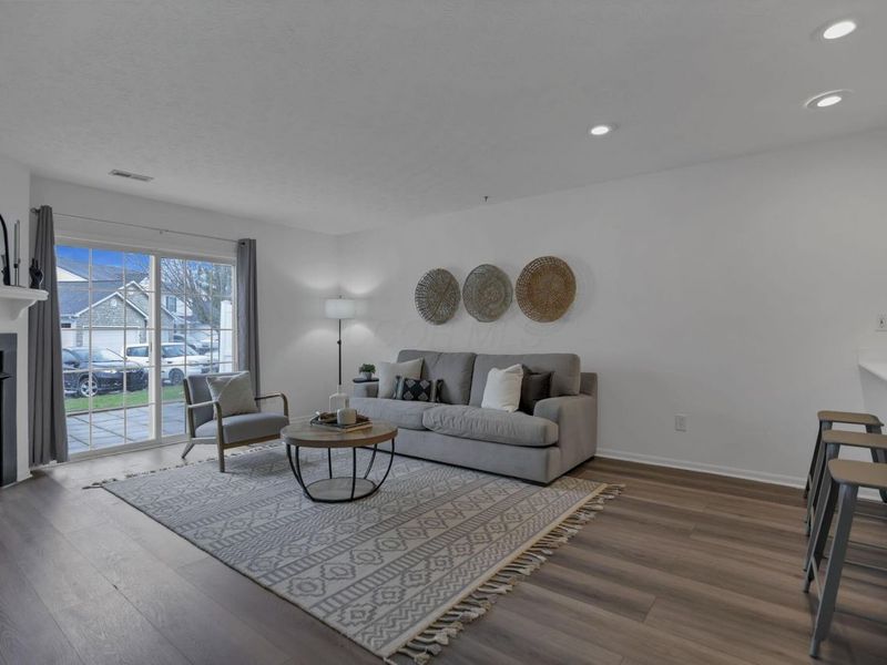 4641 Athalia Drive, Unit 18b, Columbus, OH 43228 Photo 7