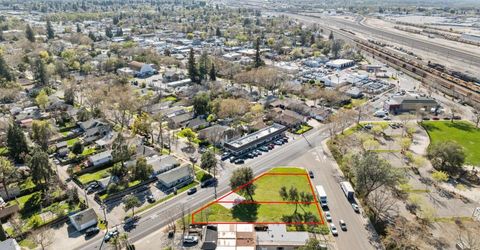 705 Oak St, Roseville, CA 95678 Photo