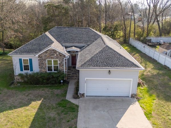 7424 Edgefield Drive, Chattanooga, TN 37421