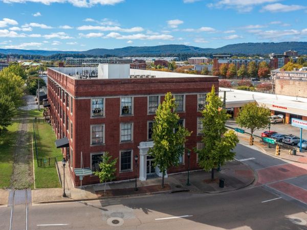 1301 Market Street, Chattanooga, TN 37402