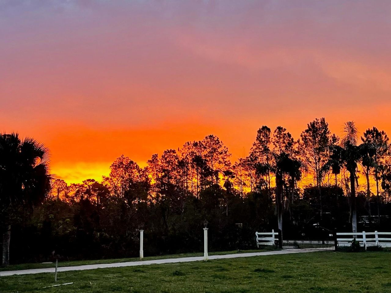 3551 Red Barn Lane , Ormond Beach, FL 32174 Photo