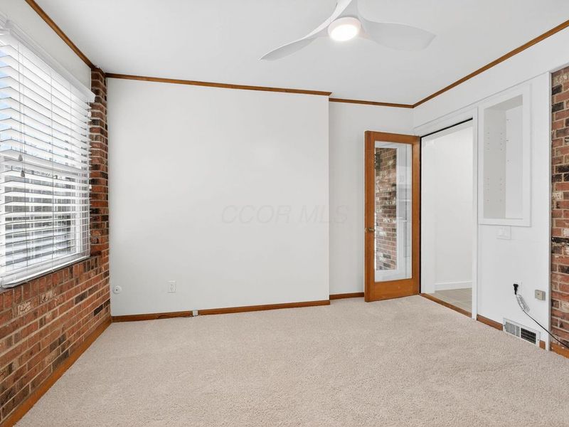 5368 Yorkshire Vlg Lane, Unit B23, Columbus, OH 43232 Photo 16