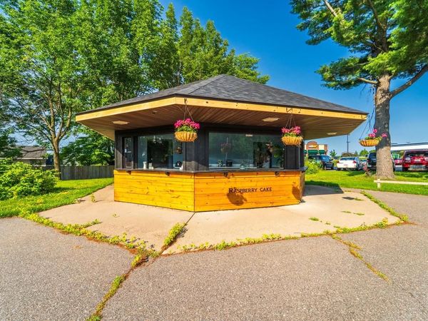 1707 MERRILL AVENUE, Wausau, WI 54401