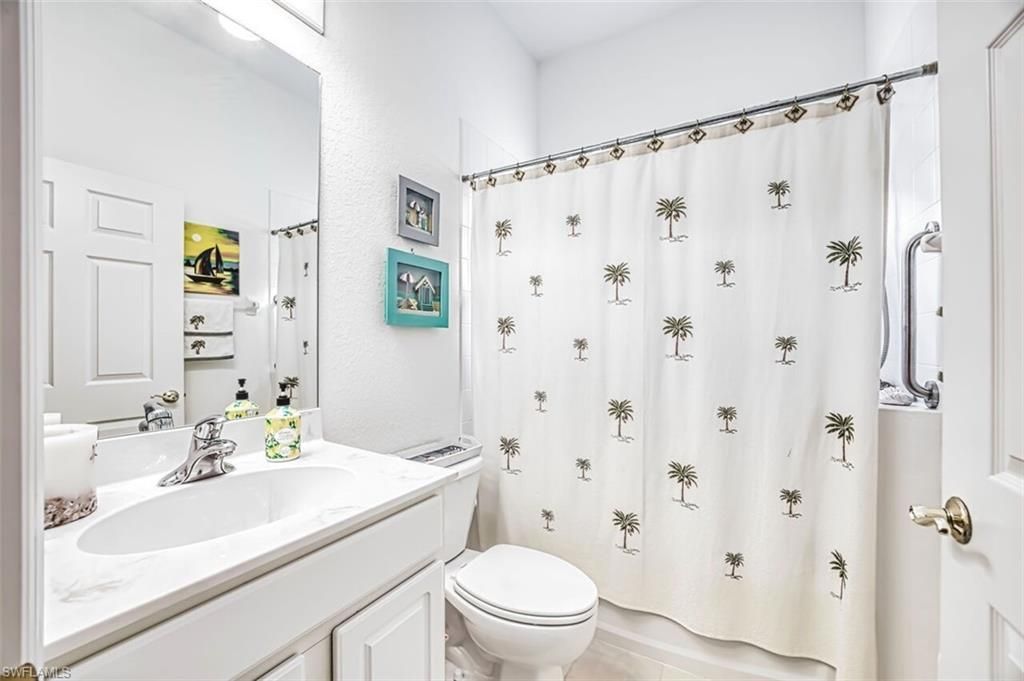 9710 Las Casas Dr, Fort Myers, FL 33919 Photo