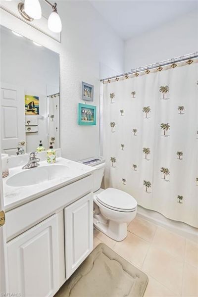 9710 Las Casas Dr , Fort Myers, FL 33919 Photo