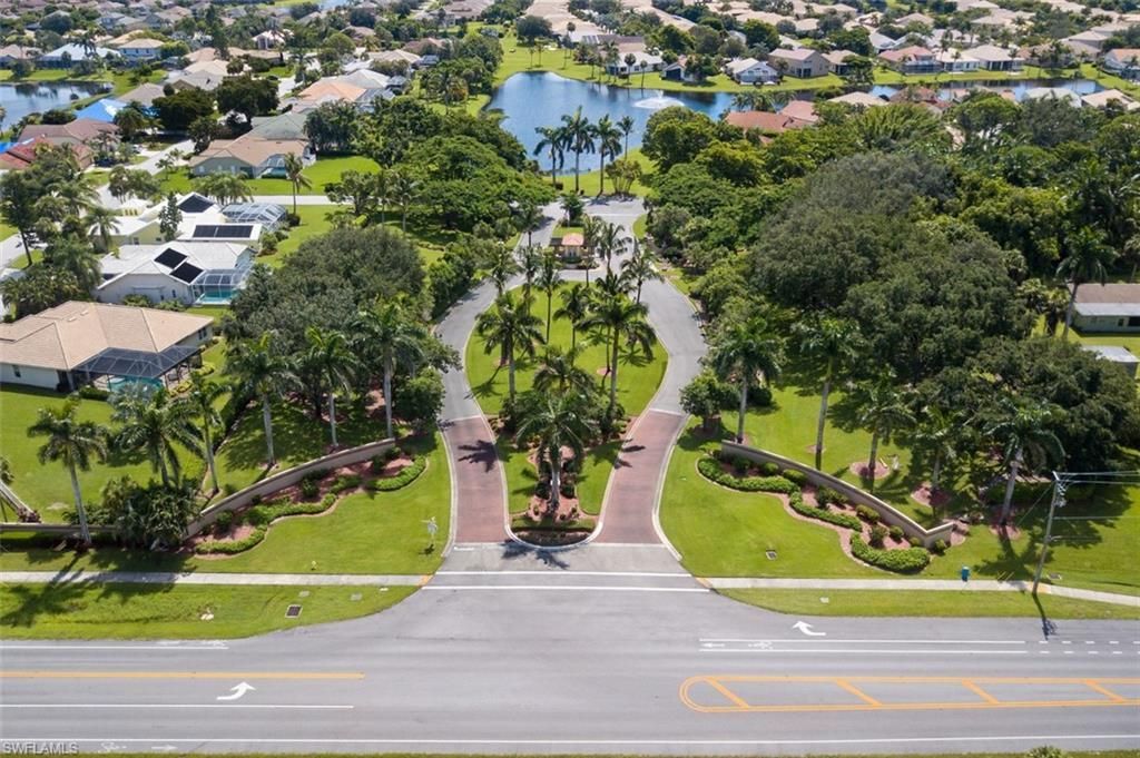 9710 Las Casas Dr , Fort Myers, FL 33919 Photo