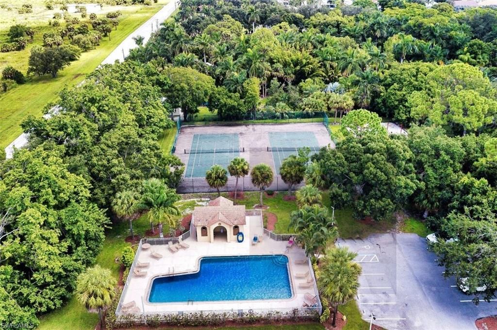 9710 Las Casas Dr , Fort Myers, FL 33919 Photo