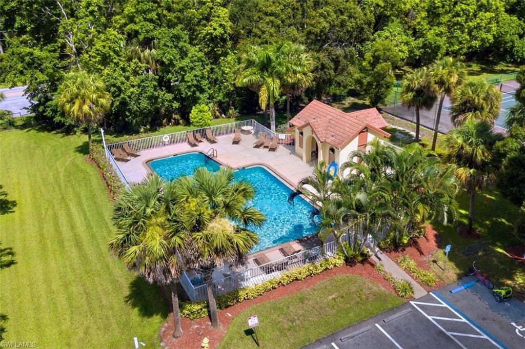 9710 Las Casas Dr, Fort Myers, FL 33919 Photo