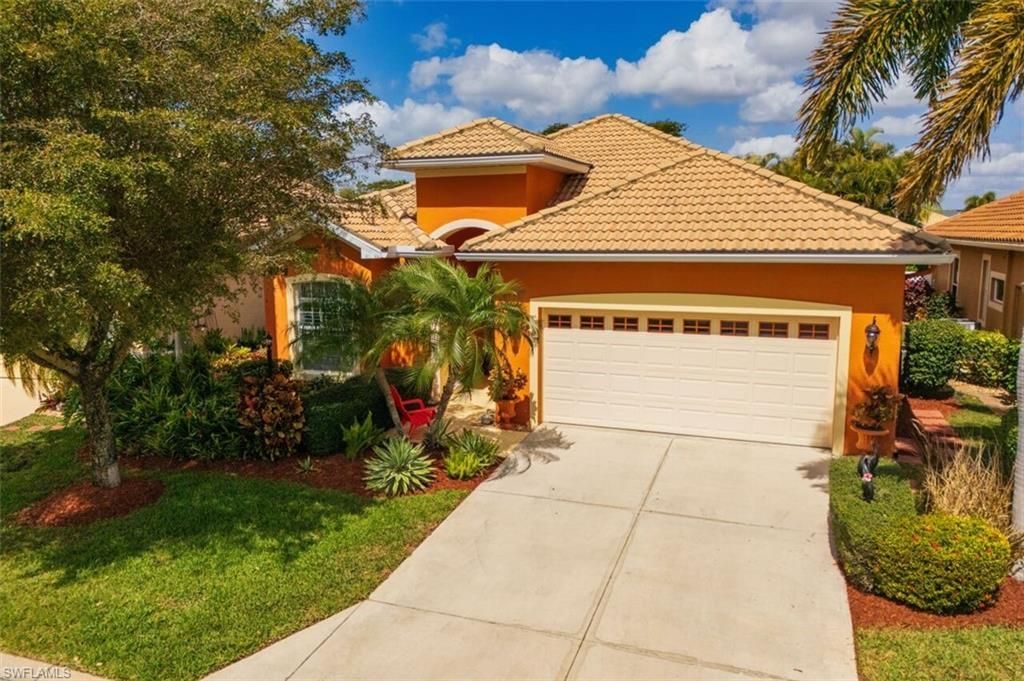 9710 Las Casas Dr, Fort Myers, FL 33919 Photo