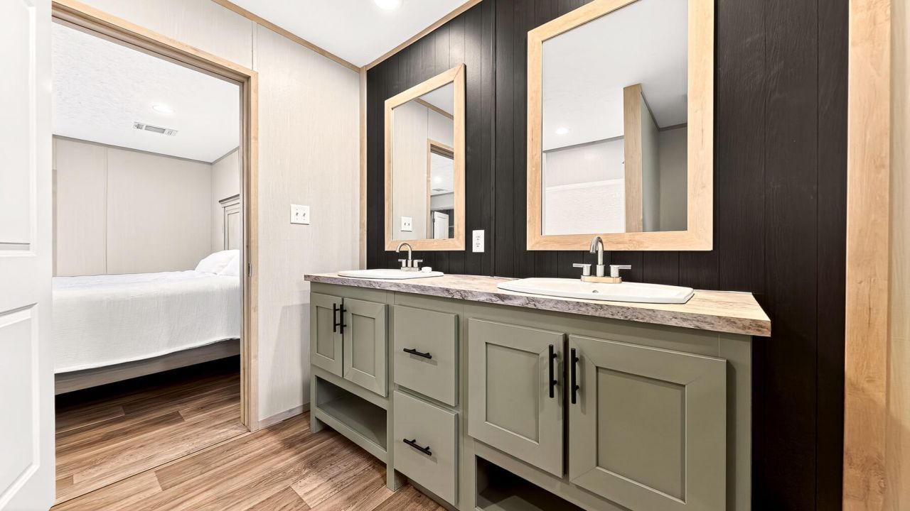 122 Chapel Cross Road Photo 8