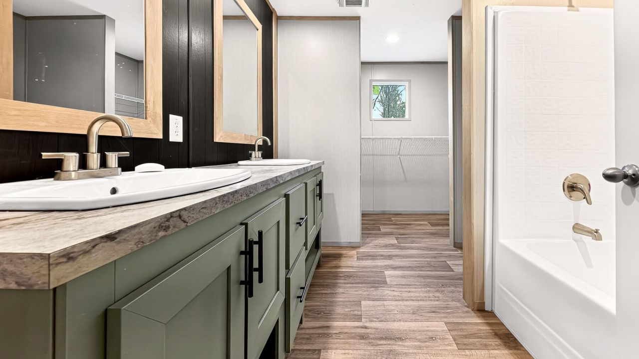 122 Chapel Cross Road Photo 9