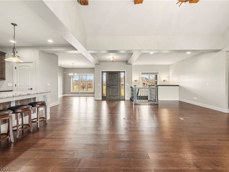 436 Heatherby Lane NE, Hartville, OH 44632 Photo 12