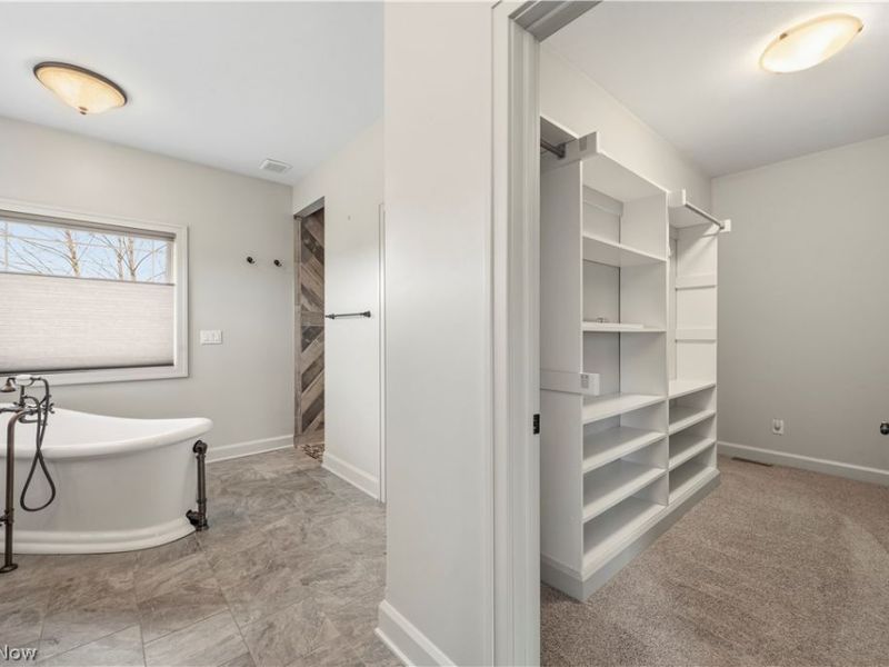 436 Heatherby Lane NE, Hartville, OH 44632 Photo 14