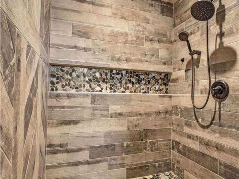 436 Heatherby Lane NE, Hartville, OH 44632 Photo 16