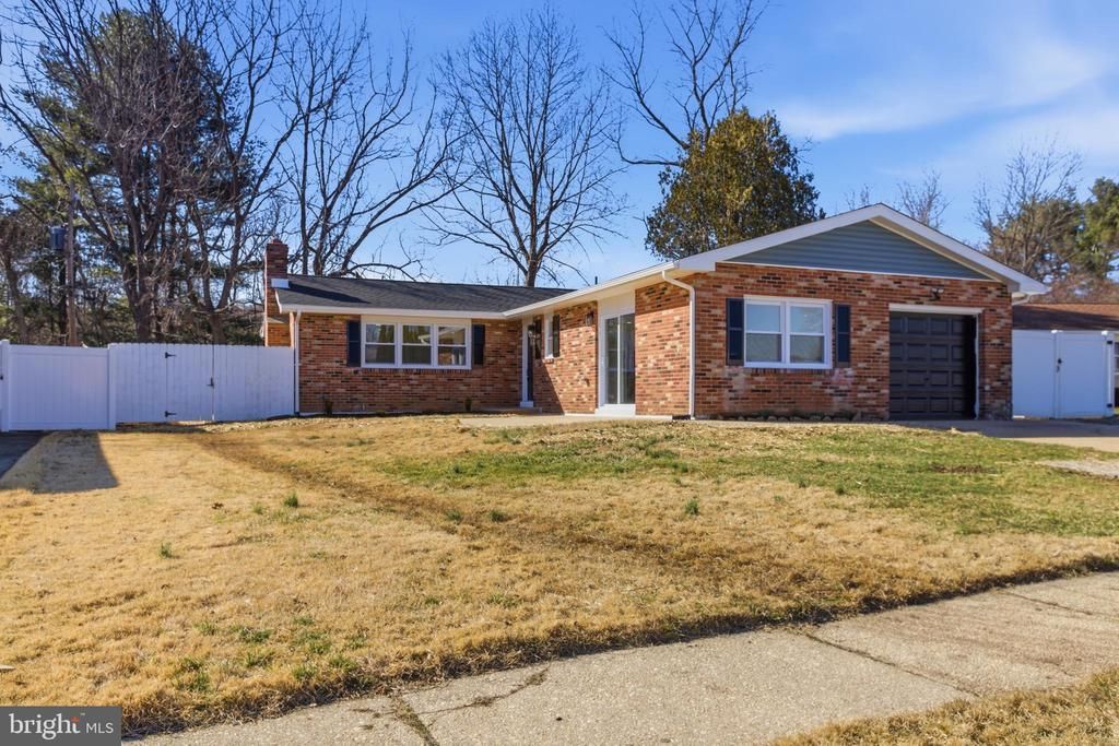 6 Thornhollow Road, Newark, DE 19711 Main Photo