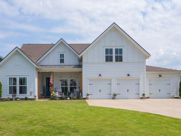 5642 Shelton Blvd, Murfreesboro, TN 37129